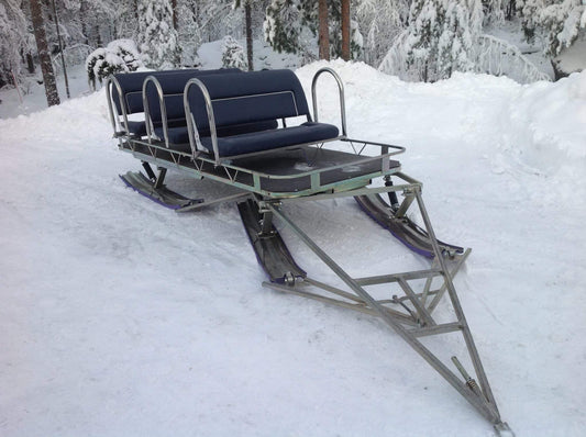 STOR KÄLKE MED BÄNK